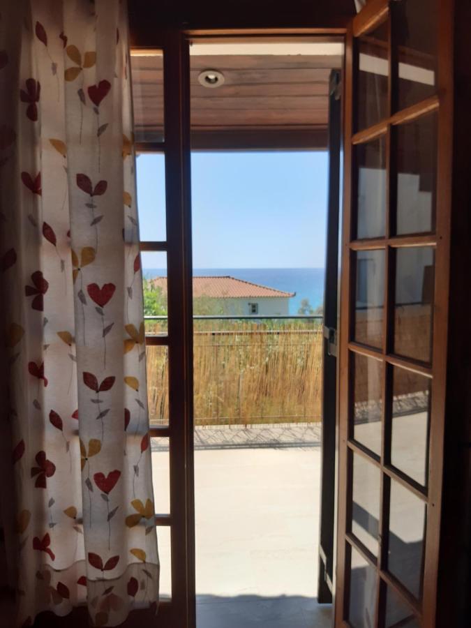 Zaga Apartments - Flats Koróni Екстериор снимка